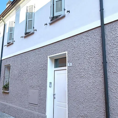 Casa Lazzari - Giardino Segreto A 3 Min Da Maria Cecilia Hospital Apartmán *