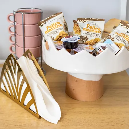 Casa Lazzari - Giardino Segreto A 3 Min Da Maria Cecilia Hospital Appartement