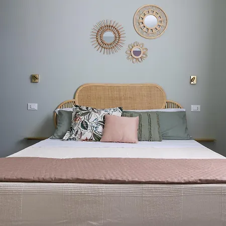 Casa Lazzari - Giardino Segreto A 3 Min Da Maria Cecilia Hospital Apartmán *