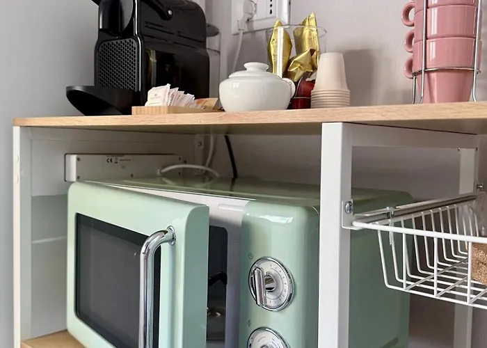 Casa Lazzari - Giardino Segreto A 3 Min Da Maria Cecilia Hospital Daire