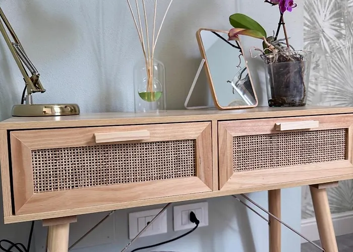 Casa Lazzari - Giardino Segreto A 3 Min Da Maria Cecilia Hospital Daire