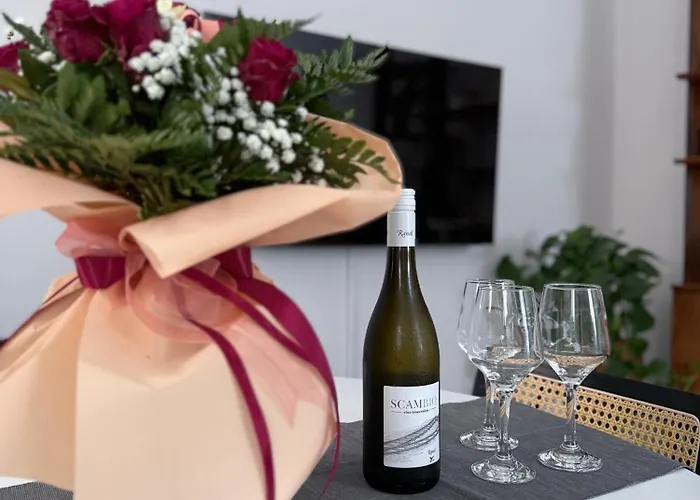 Casa Lazzari - Giardino Segreto A 3 Min Da Maria Cecilia Hospital Lägenhet *